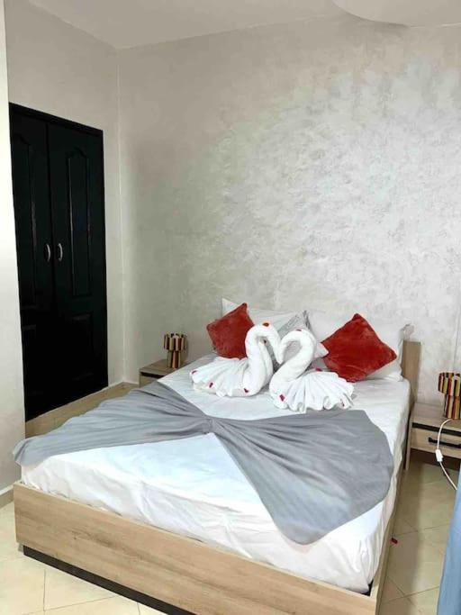 Appartement Haut Standing 3 Chambres Avec Terasse Quartier Gueliz Hivernage A Marrakech I19 مراكش المظهر الخارجي الصورة