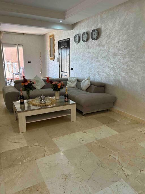 Appartement Haut Standing 3 Chambres Avec Terasse Quartier Gueliz Hivernage A Marrakech I19 مراكش المظهر الخارجي الصورة