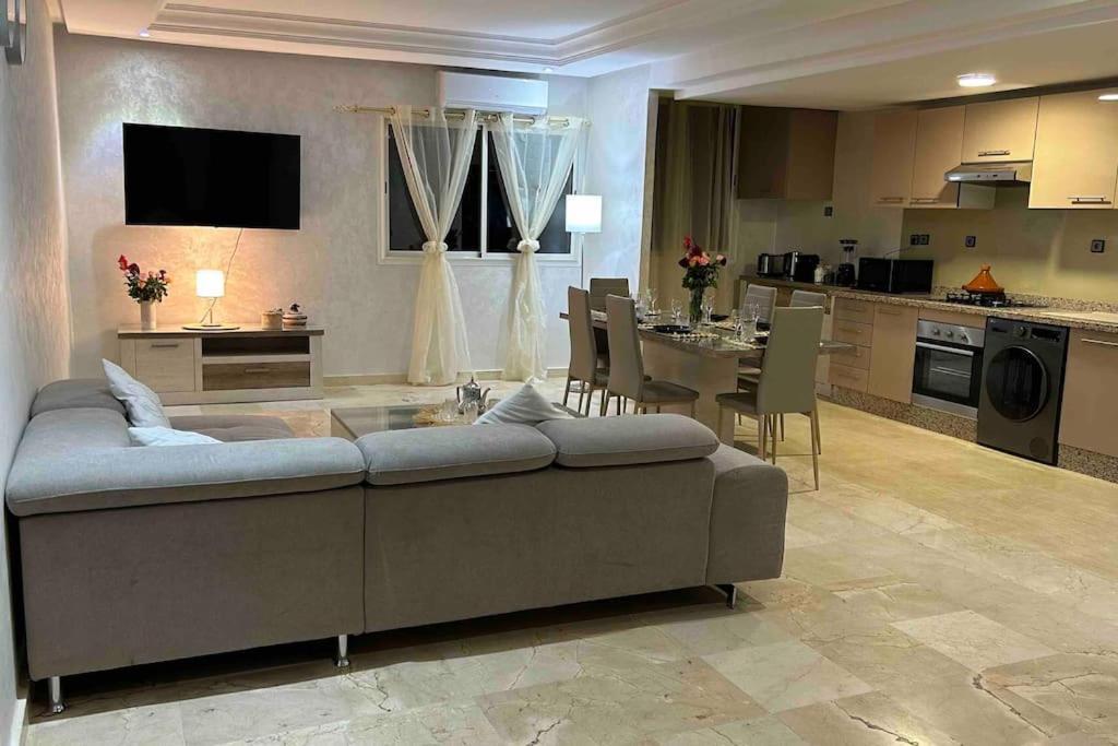 Appartement Haut Standing 3 Chambres Avec Terasse Quartier Gueliz Hivernage A Marrakech I19 مراكش المظهر الخارجي الصورة