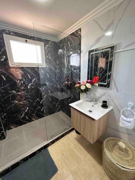 Appartement Haut Standing 3 Chambres Avec Terasse Quartier Gueliz Hivernage A Marrakech I19 مراكش المظهر الخارجي الصورة